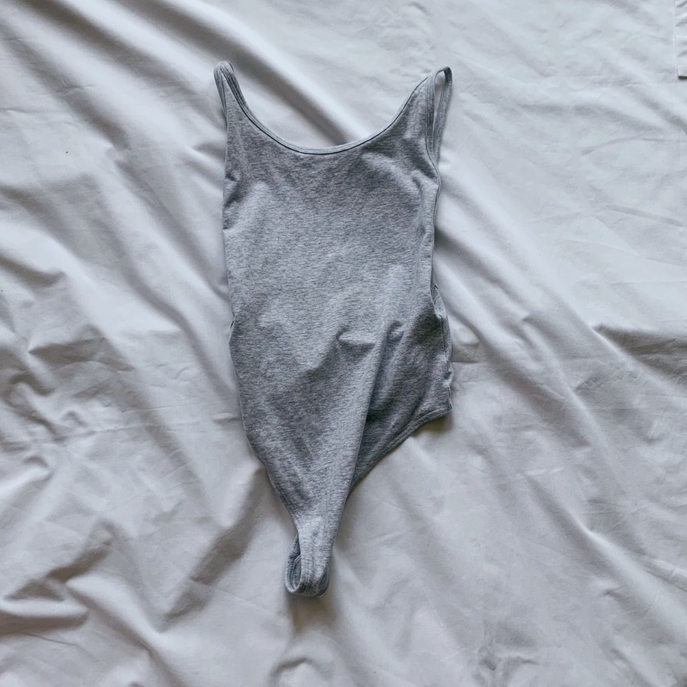 NWOT Aritzia TNA 90s Cozumel Bodysuit Heather Gray
